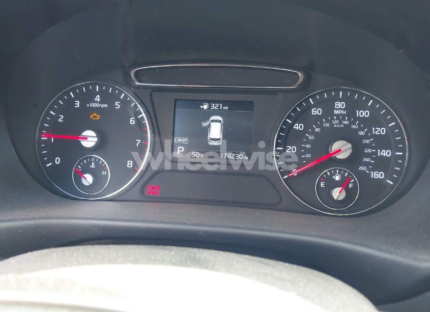 Photo 7 of 2019 Kia Sorento 2.4L L (VIN 5XYPG4A31KG475163)