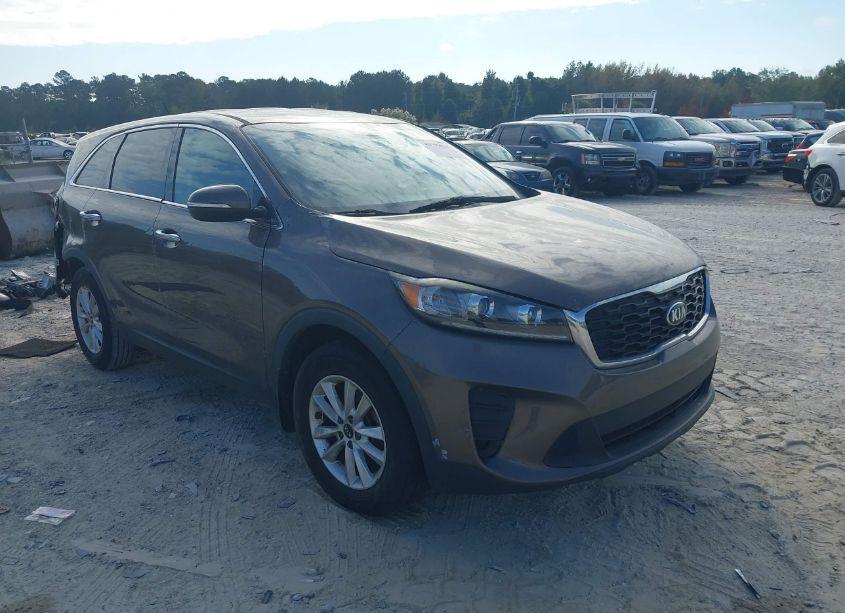 2019 Kia Sorento 2.4L LX (VIN 5XYPG4A31KG506086) main photo
