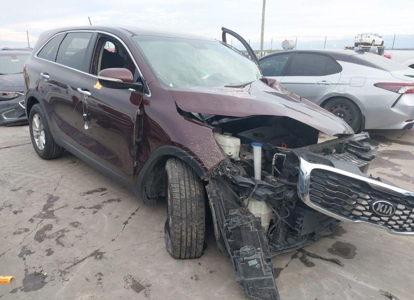 2019 Kia Sorento 2.4L LX (VIN 5XYPG4A31KG509294) main photo