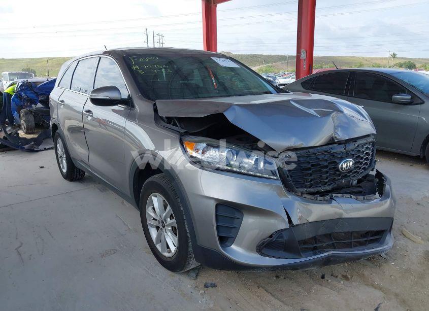 2019 Kia Sorento 2.4L LX (VIN 5XYPG4A31KG543915) main photo