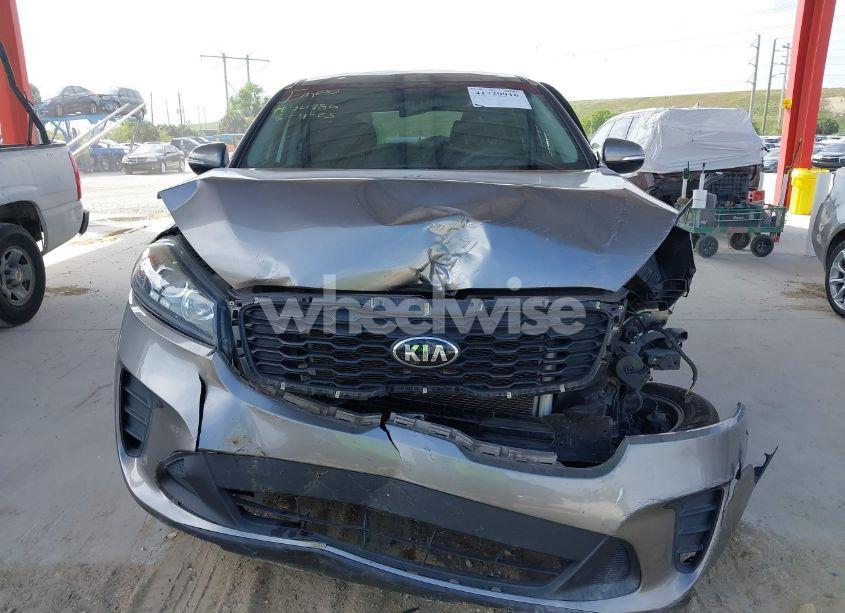 Photo 13 of 2019 Kia Sorento 2.4L LX (VIN 5XYPG4A31KG543915)