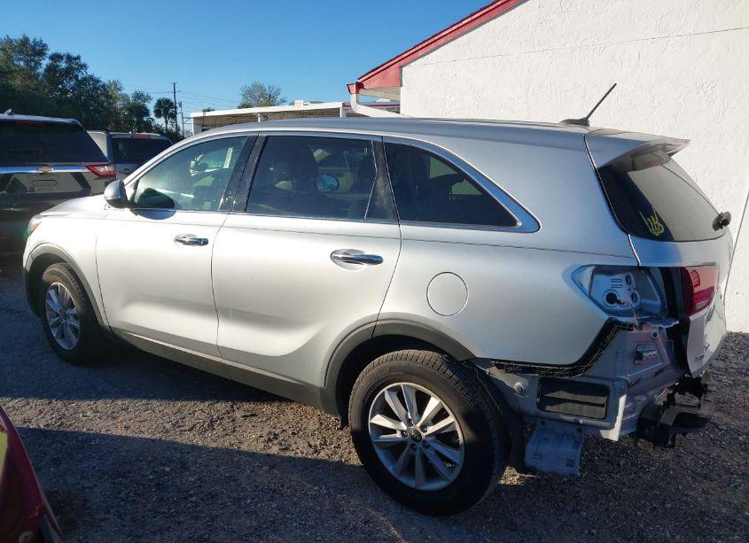 Photo 14 of 2019 Kia Sorento 2.4L L (VIN 5XYPG4A31KG549732)