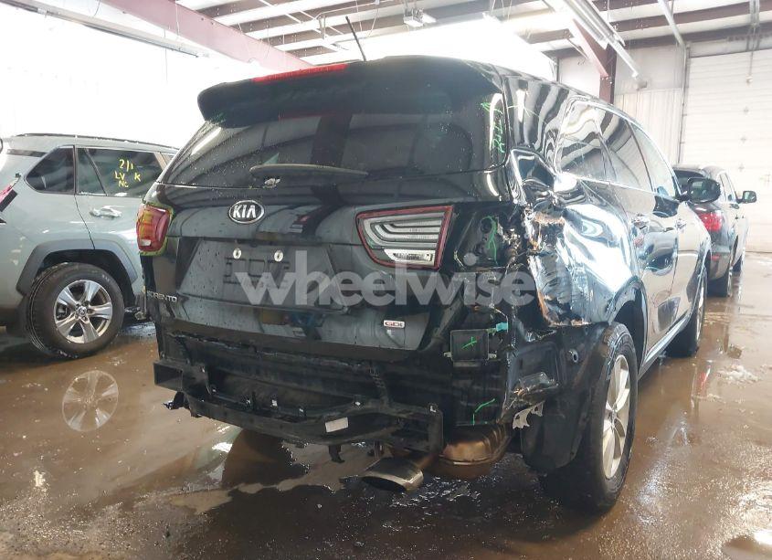 Photo 6 of 2019 Kia Sorento 2.4L LX (VIN 5XYPG4A31KG569592)