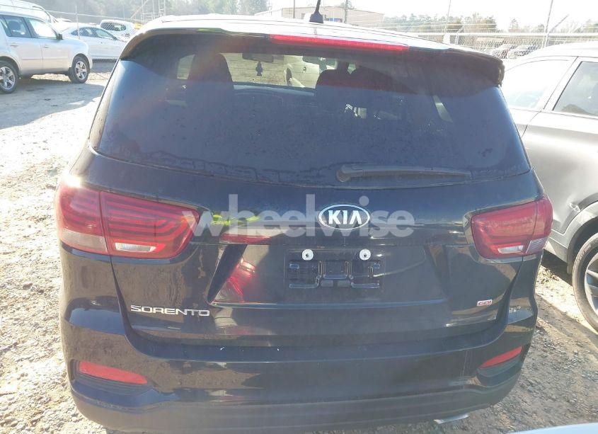 Photo 16 of 2019 Kia Sorento 2.4L L (VIN 5XYPG4A31KG582052)