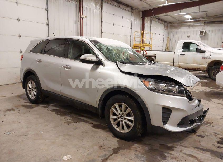 2020 Kia Sorento 2.4L L (VIN 5XYPG4A31LG623295) main photo
