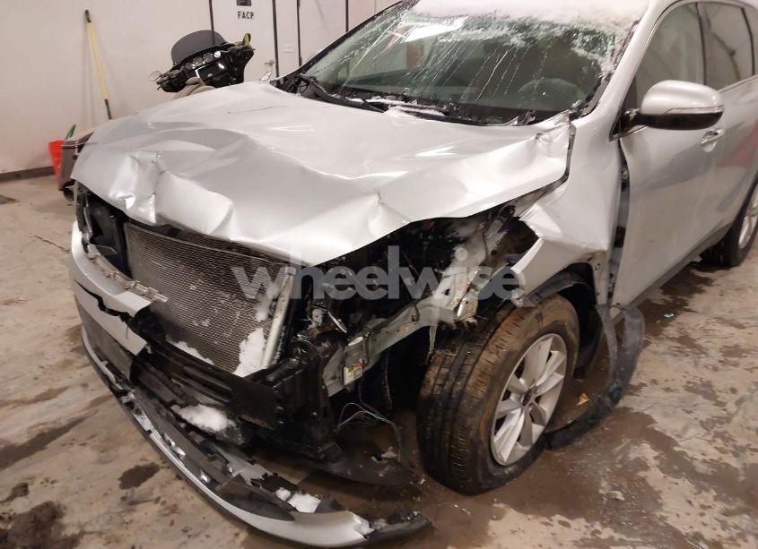 Photo 6 of 2020 Kia Sorento 2.4L L (VIN 5XYPG4A31LG623295)