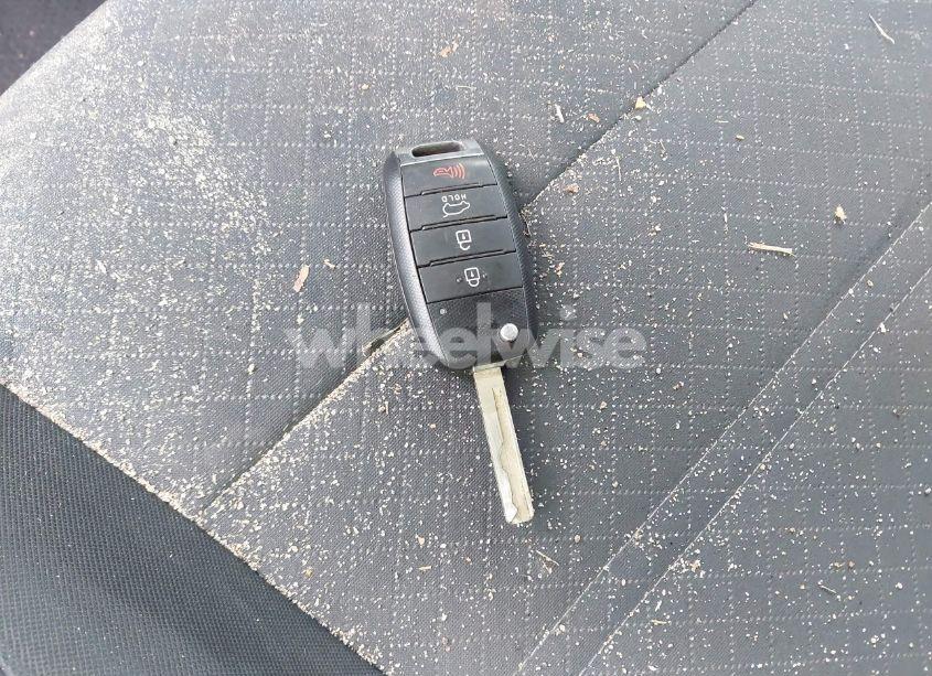 Photo 11 of 2020 Kia Sorento 2.4L L (VIN 5XYPG4A31LG646530)