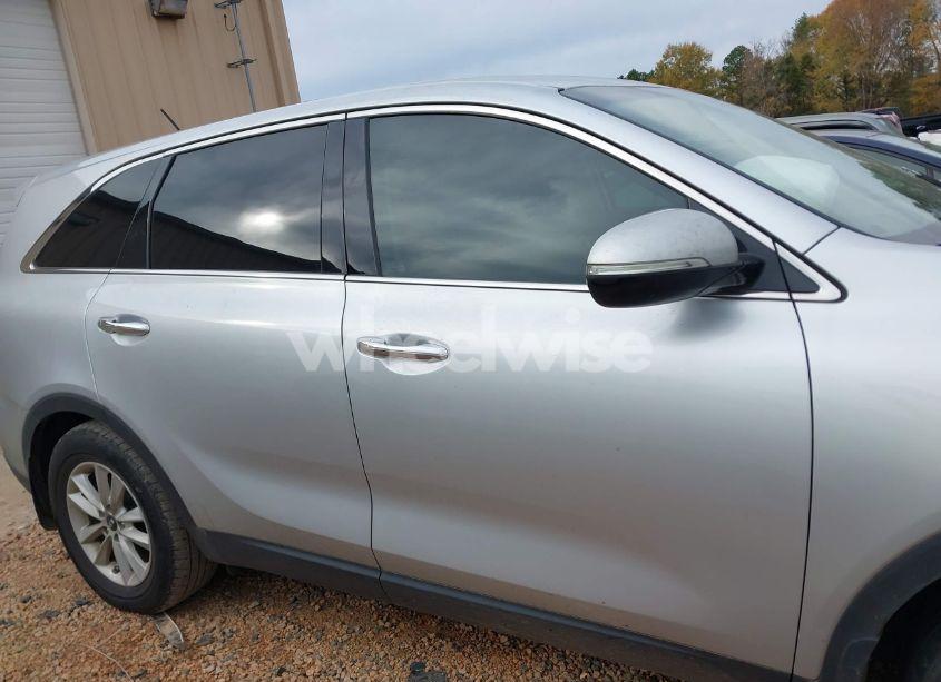 Photo 13 of 2020 Kia Sorento 2.4L L (VIN 5XYPG4A31LG646530)