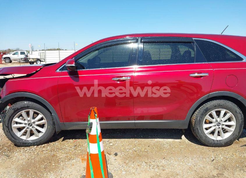 Photo 14 of 2020 Kia Sorento 2.4L LX (VIN 5XYPG4A31LG684906)