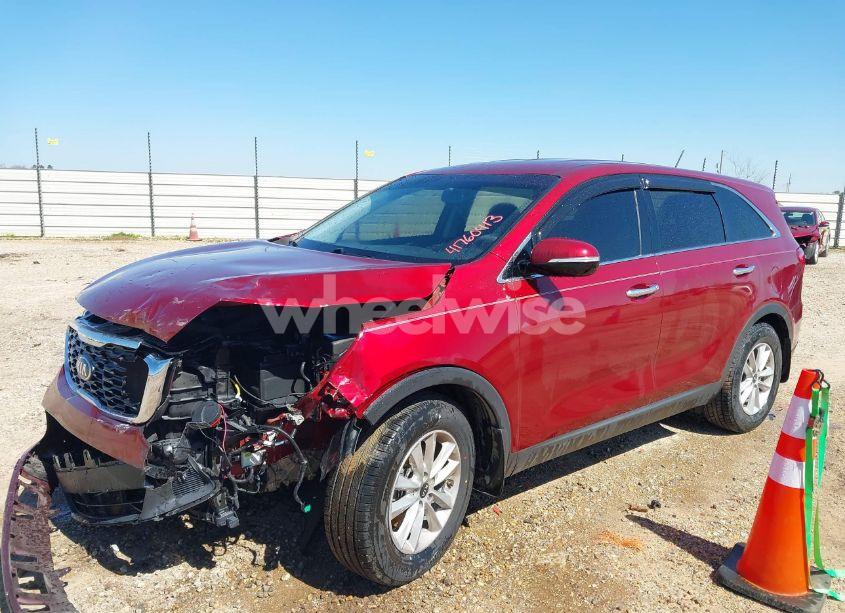 Photo 2 of 2020 Kia Sorento 2.4L LX (VIN 5XYPG4A31LG684906)