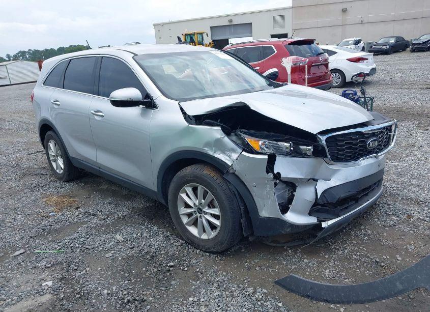 2020 Kia Sorento 2.4L LX (VIN 5XYPG4A31LG685070) main photo