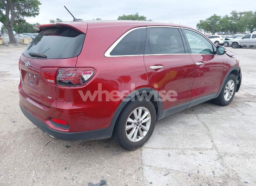 Photo 4 of 2020 Kia Sorento 2.4L LX (VIN 5XYPG4A31LG686087)