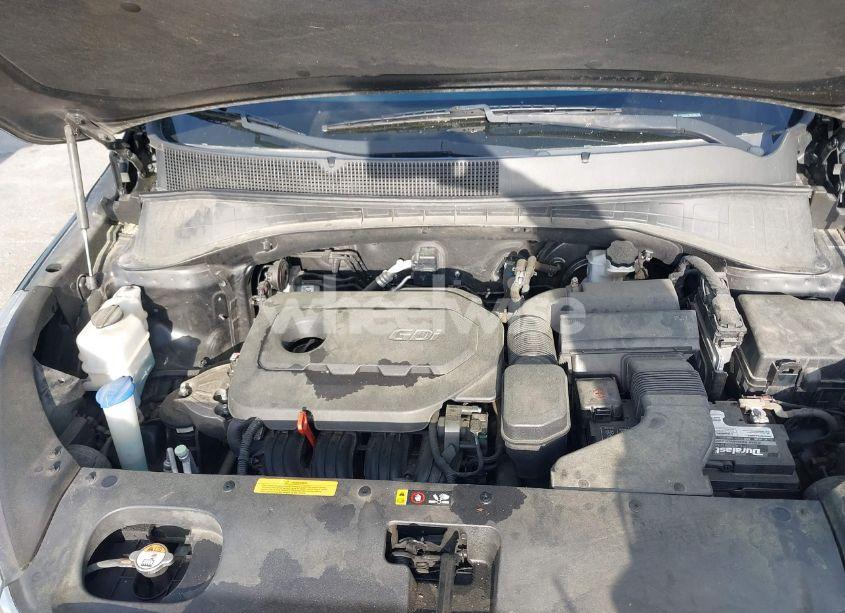 Photo 10 of 2016 Kia Sorento 2.4L LX (VIN 5XYPG4A32GG086300)