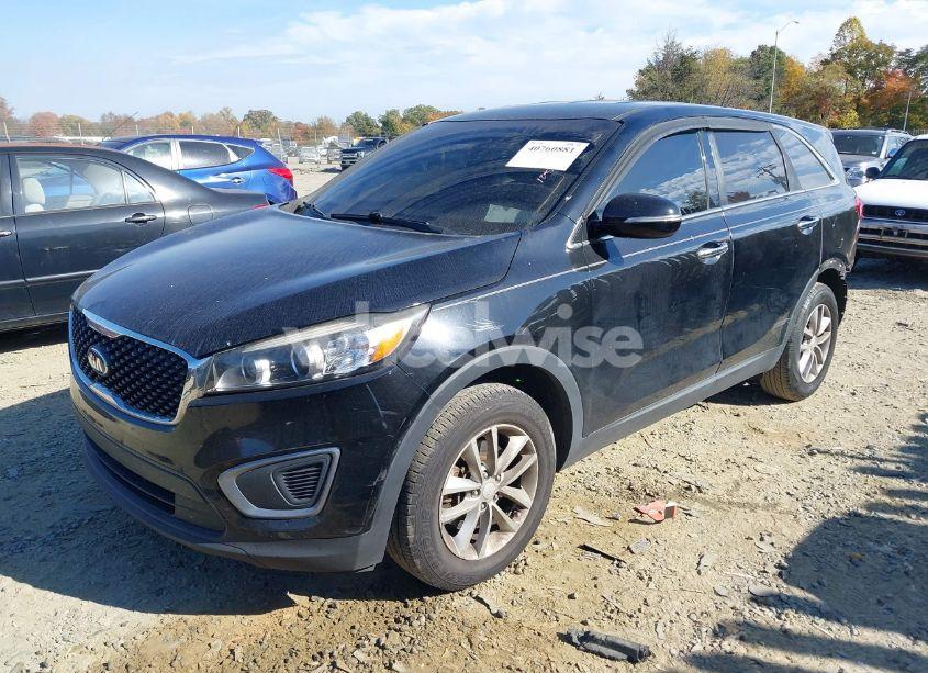 Photo 2 of 2016 Kia Sorento 2.4L L (VIN 5XYPG4A32GG114323)