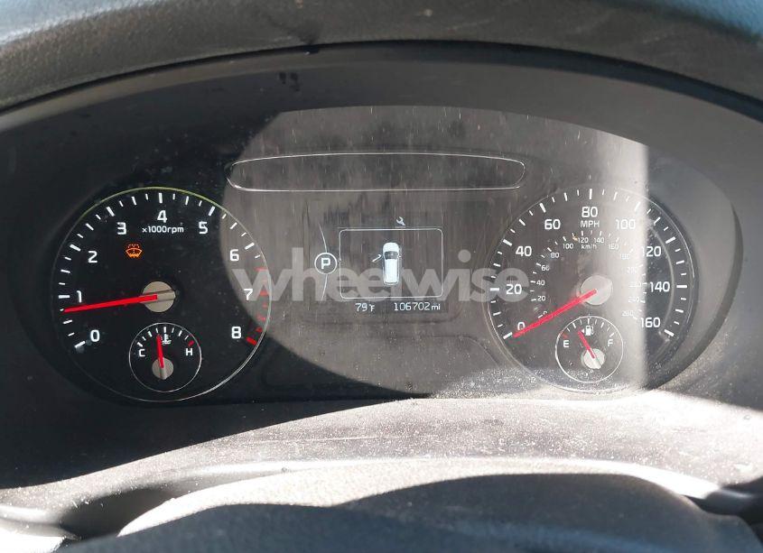 Photo 7 of 2016 Kia Sorento 2.4L L (VIN 5XYPG4A32GG114323)