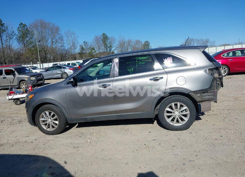 Photo 15 of 2016 Kia Sorento 2.4L L (VIN 5XYPG4A32GG115679)