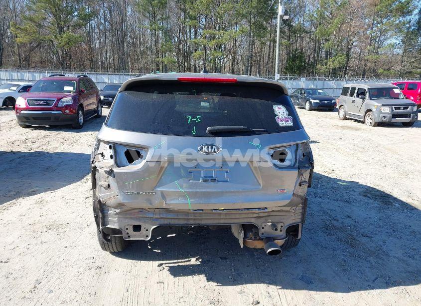 Photo 17 of 2016 Kia Sorento 2.4L L (VIN 5XYPG4A32GG115679)