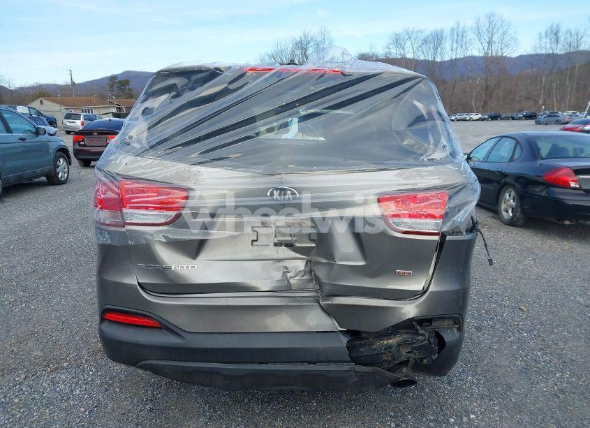 Photo 17 of 2016 Kia Sorento 2.4L LX (VIN 5XYPG4A32GG118100)