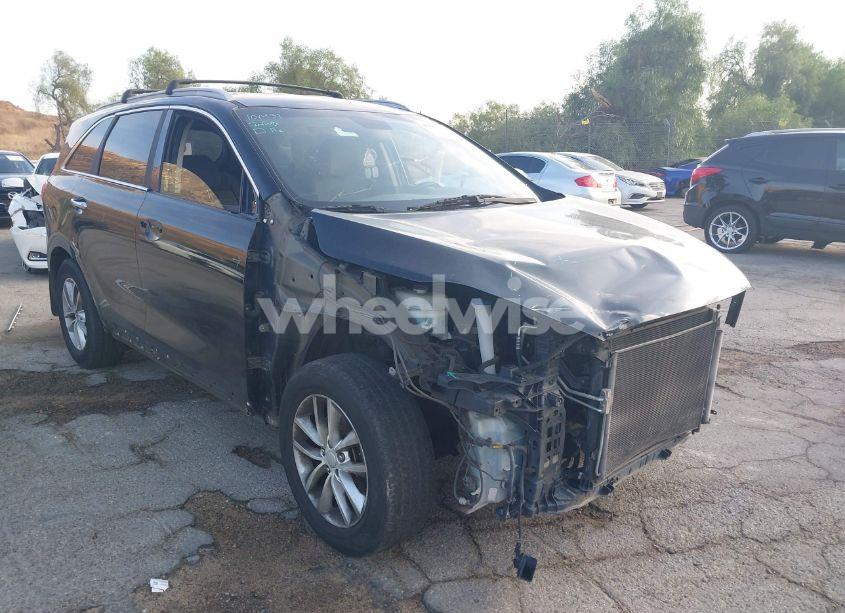 2016 Kia Sorento 2.4L LX (VIN 5XYPG4A32GG119134) main photo