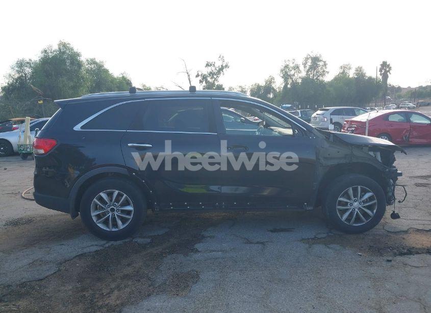 Photo 14 of 2016 Kia Sorento 2.4L LX (VIN 5XYPG4A32GG119134)
