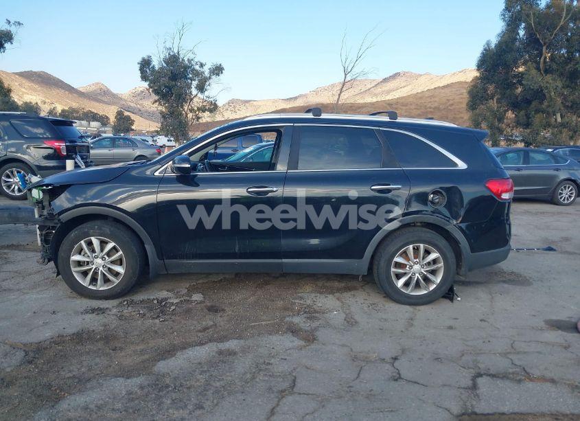 Photo 15 of 2016 Kia Sorento 2.4L LX (VIN 5XYPG4A32GG119134)