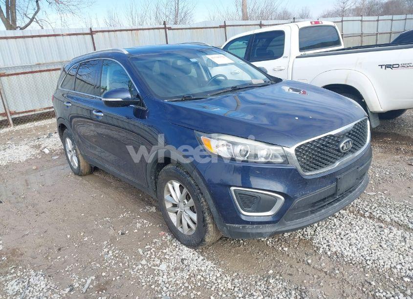 2016 Kia Sorento 2.4L LX (VIN 5XYPG4A32GG185733) main photo