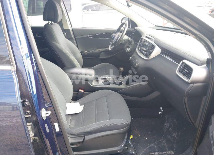 Photo 5 of 2016 Kia Sorento 2.4L LX (VIN 5XYPG4A32GG185733)