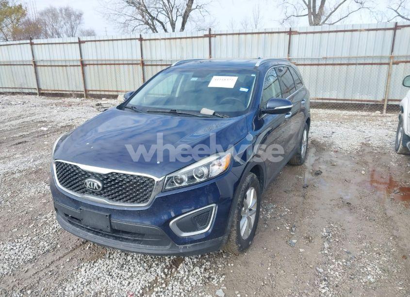 Photo 6 of 2016 Kia Sorento 2.4L LX (VIN 5XYPG4A32GG185733)