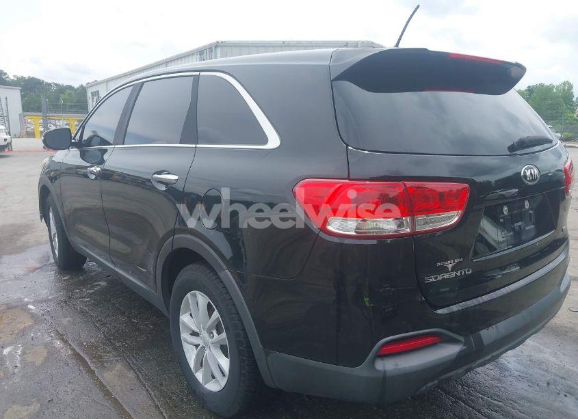 Photo 3 of 2017 Kia Sorento 2.4L L (VIN 5XYPG4A32HG265440)