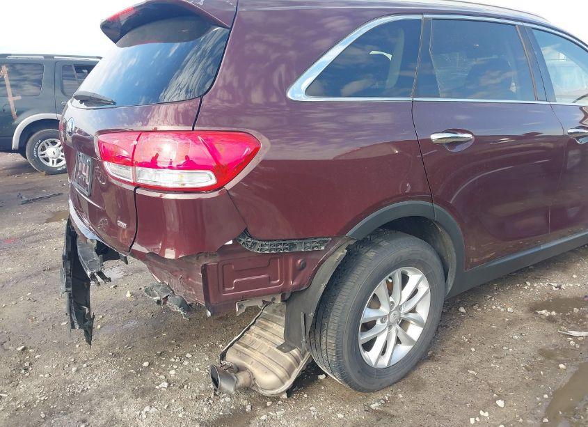 Photo 17 of 2017 Kia Sorento 2.4L LX (VIN 5XYPG4A32HG265745)