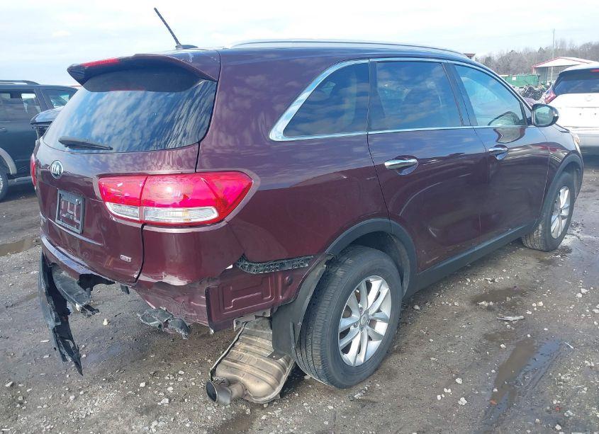 Photo 4 of 2017 Kia Sorento 2.4L LX (VIN 5XYPG4A32HG265745)