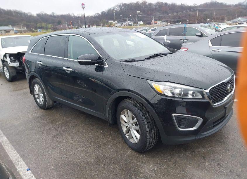 2017 Kia Sorento 2.4L L (VIN 5XYPG4A32HG279791) main photo