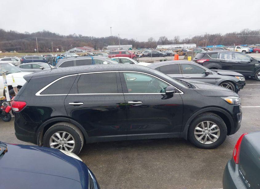 Photo 13 of 2017 Kia Sorento 2.4L L (VIN 5XYPG4A32HG279791)