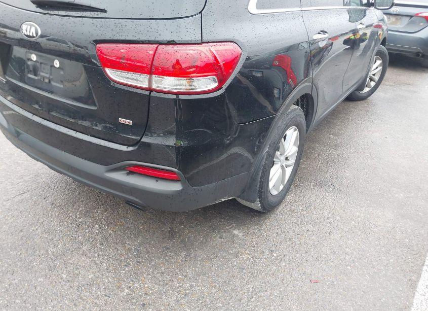 Photo 6 of 2017 Kia Sorento 2.4L L (VIN 5XYPG4A32HG279791)
