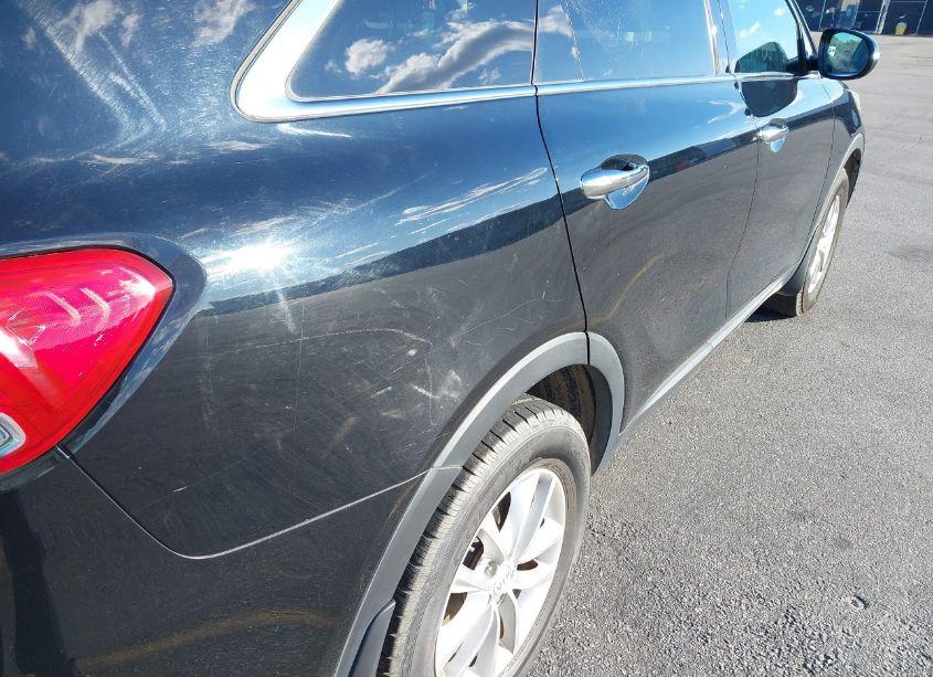 Photo 6 of 2017 Kia Sorento 2.4L L (VIN 5XYPG4A32HG283243)