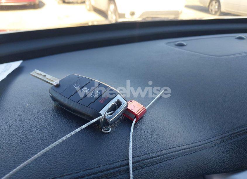 Photo 11 of 2017 Kia Sorento 2.4L LX (VIN 5XYPG4A32HG284408)