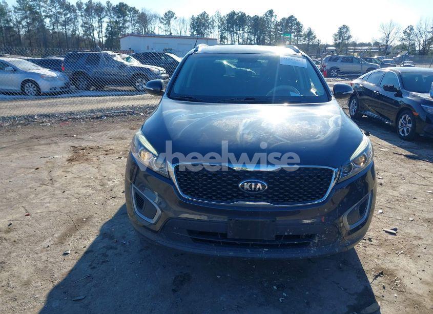Photo 12 of 2017 Kia Sorento 2.4L LX (VIN 5XYPG4A32HG284408)