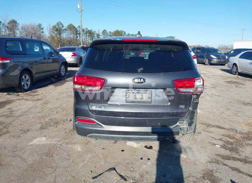 Photo 16 of 2017 Kia Sorento 2.4L LX (VIN 5XYPG4A32HG284408)
