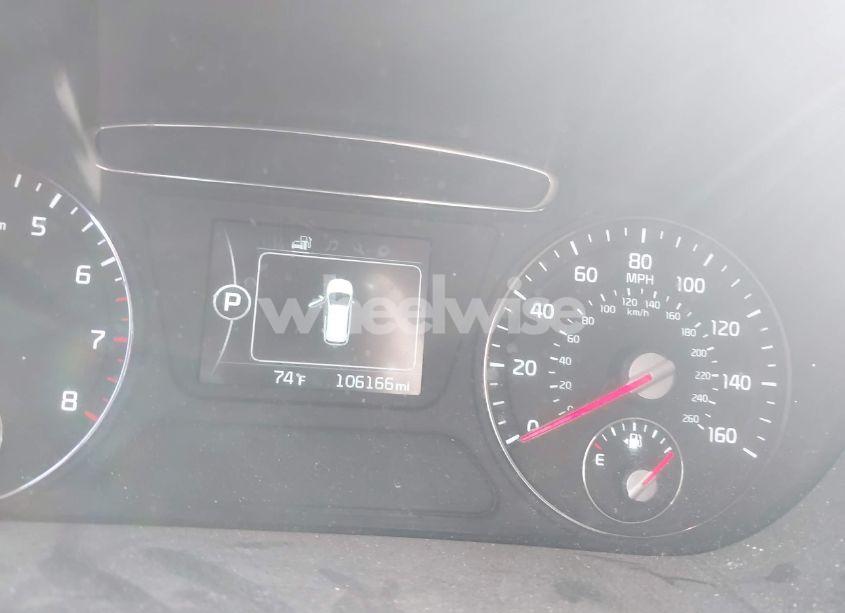 Photo 15 of 2017 Kia Sorento 2.4L LX (VIN 5XYPG4A32HG294131)