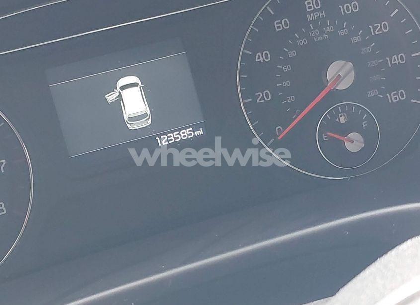 Photo 15 of 2019 Kia Sorento 2.4L L (VIN 5XYPG4A32KG432452)