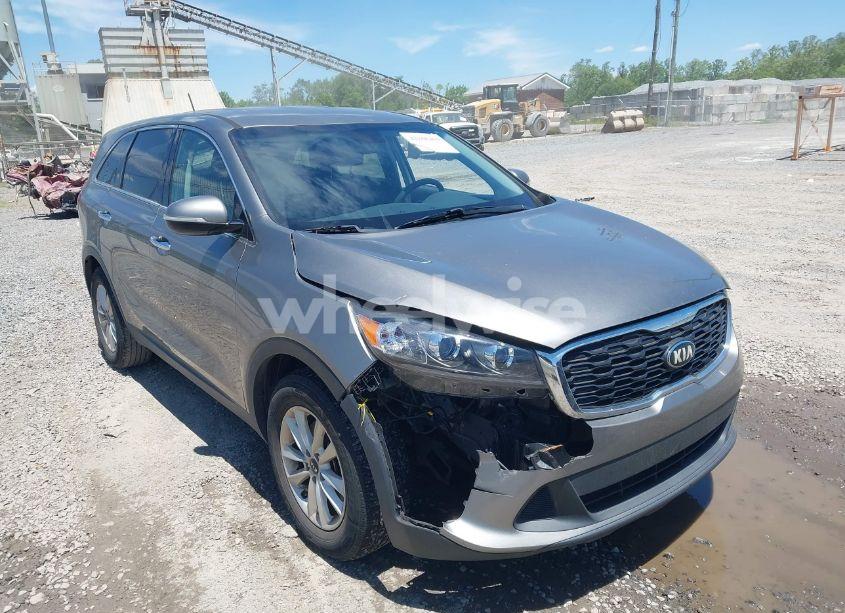 2019 Kia Sorento 2.4L LX (VIN 5XYPG4A32KG513726) main photo