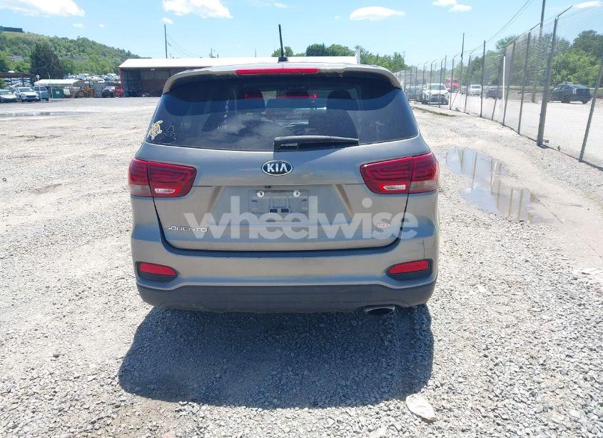 Photo 16 of 2019 Kia Sorento 2.4L LX (VIN 5XYPG4A32KG513726)