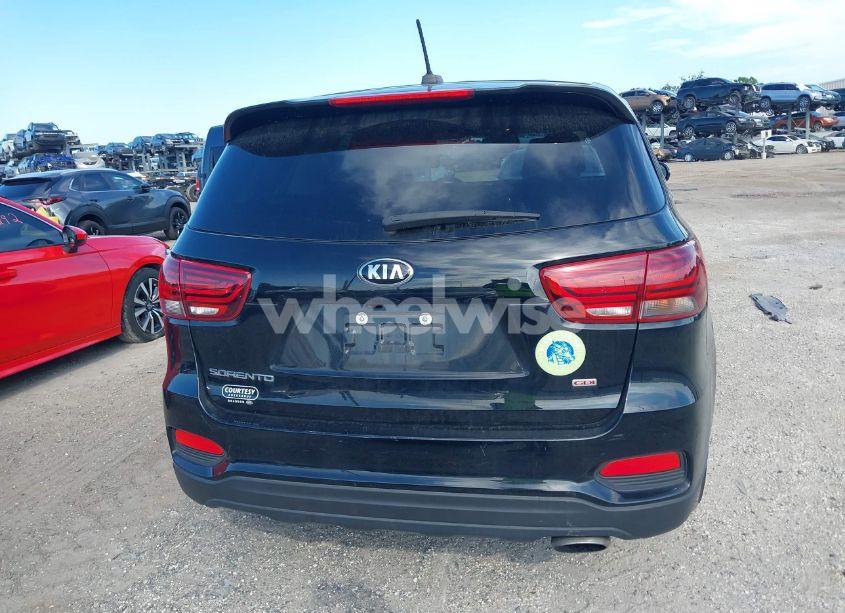 Photo 16 of 2019 Kia Sorento 2.4L LX (VIN 5XYPG4A32KG517128)