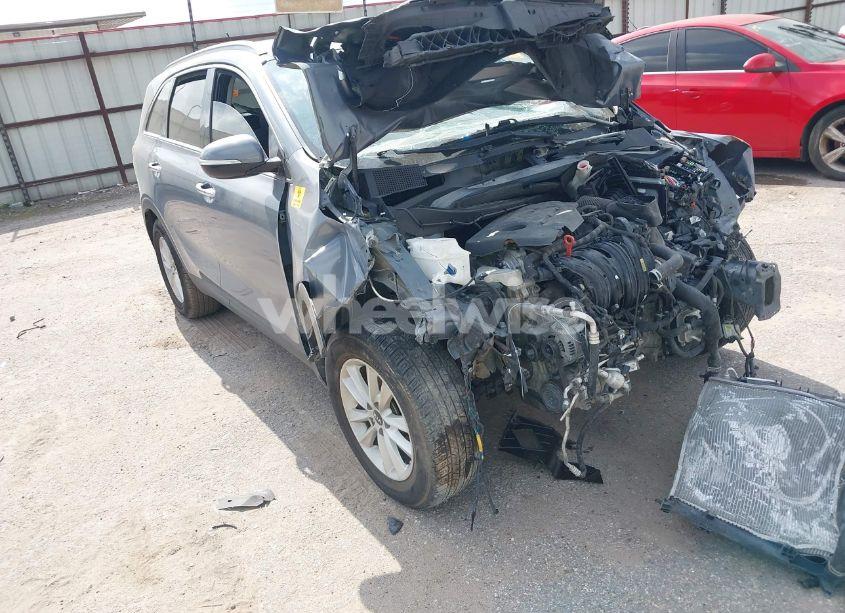 2020 Kia Sorento 2.4L LX (VIN 5XYPG4A32LG640509) main photo