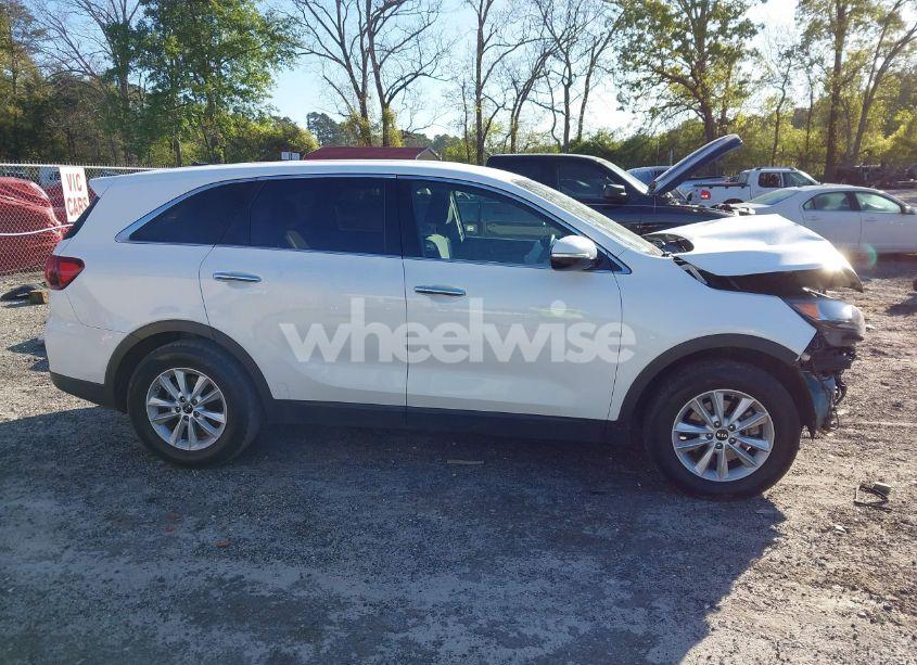 Photo 14 of 2020 Kia Sorento 2.4L L (VIN 5XYPG4A32LG642292)