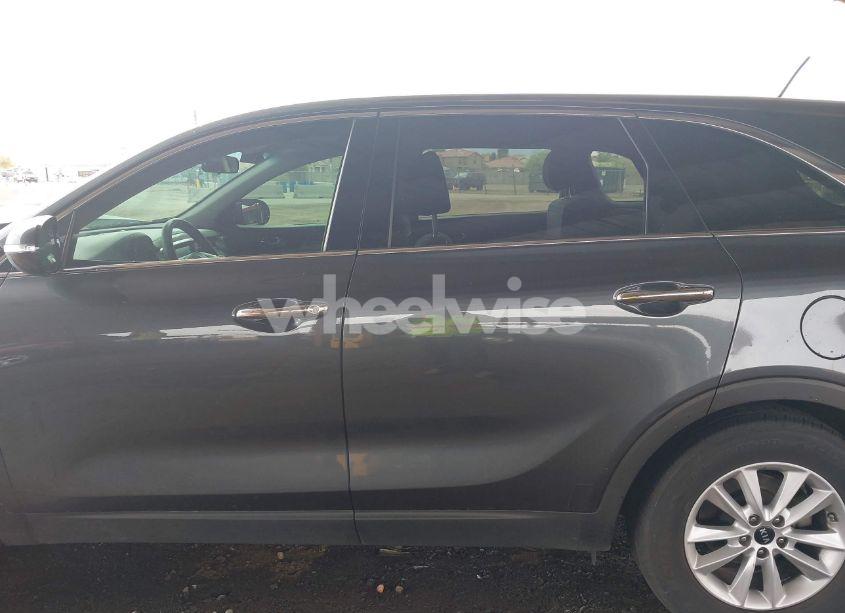 Photo 14 of 2020 Kia Sorento 2.4L LX (VIN 5XYPG4A32LG664129)