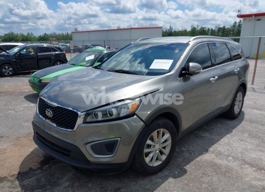 Photo 2 of 2016 Kia Sorento 2.4L LX (VIN 5XYPG4A33GG014912)