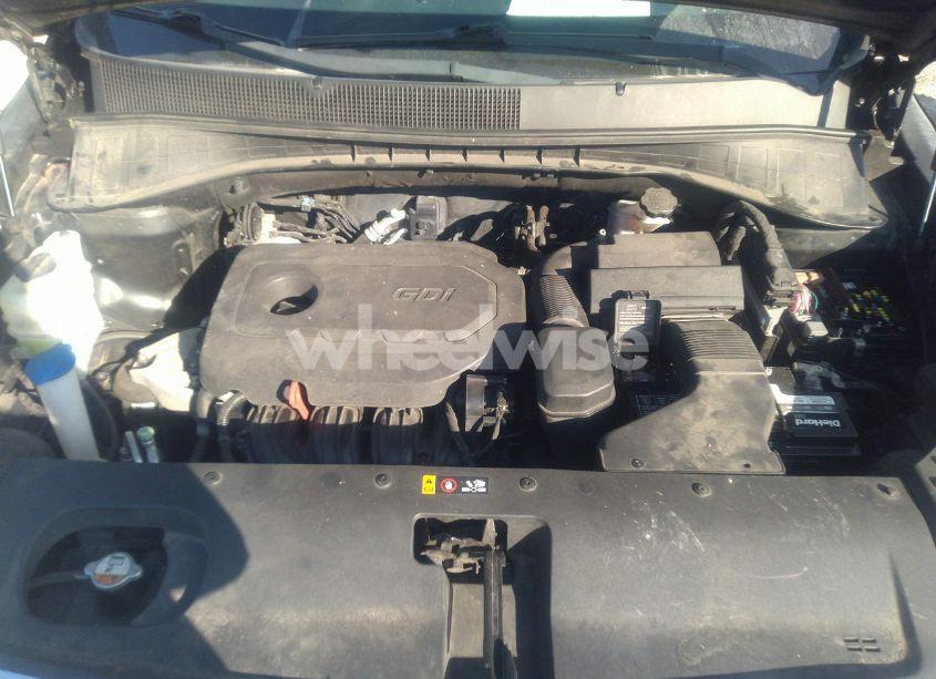 Photo 10 of 2016 Kia Sorento 2.4L LX (VIN 5XYPG4A33GG036537)