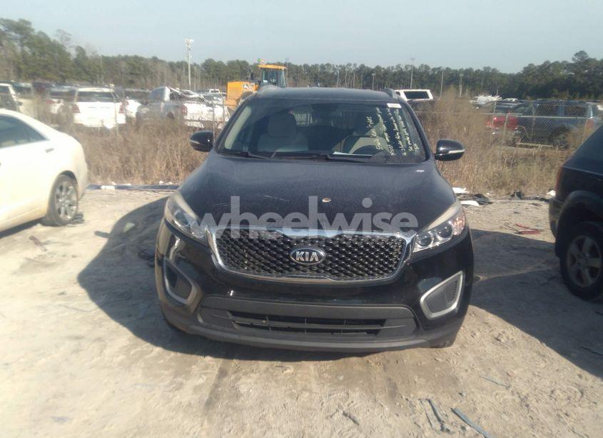 Photo 6 of 2016 Kia Sorento 2.4L LX (VIN 5XYPG4A33GG036537)