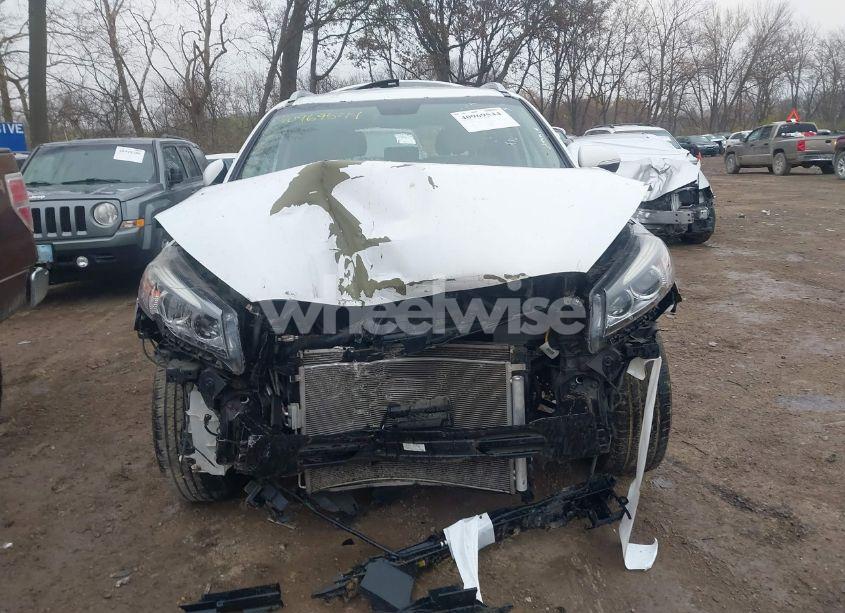 Photo 13 of 2016 Kia Sorento 2.4L LX (VIN 5XYPG4A33GG036957)